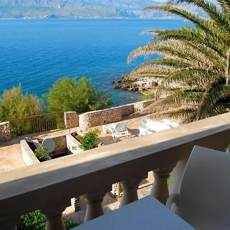 Apartmenthaus Punta **** Splitska Exterior foto