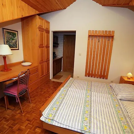 Apartmenthaus Punta **** Splitska Exterior foto