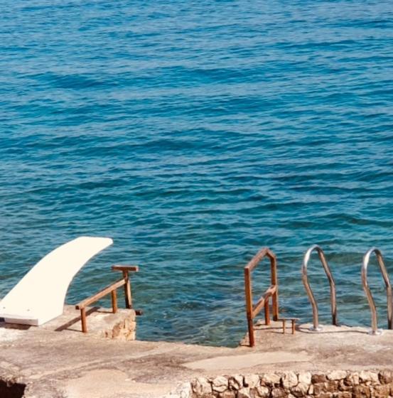 Apartmenthaus Punta **** Splitska